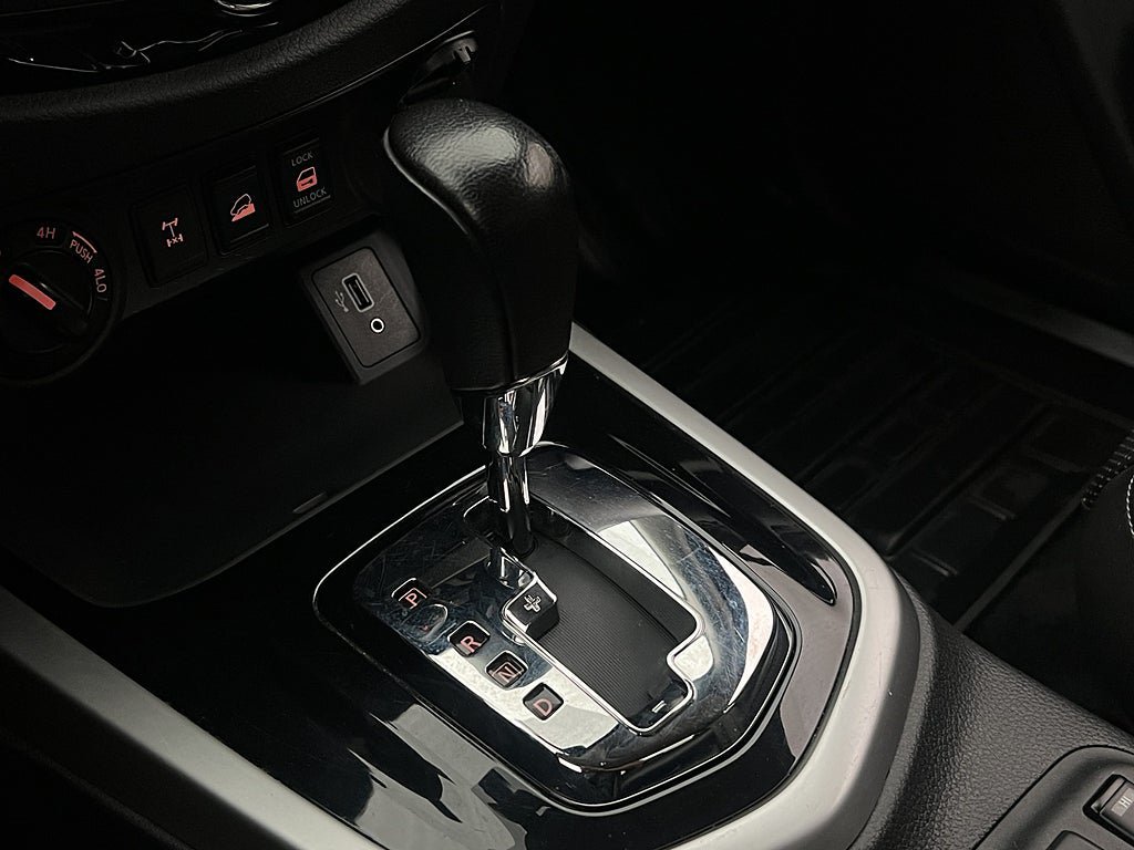 Vehicle Image 30