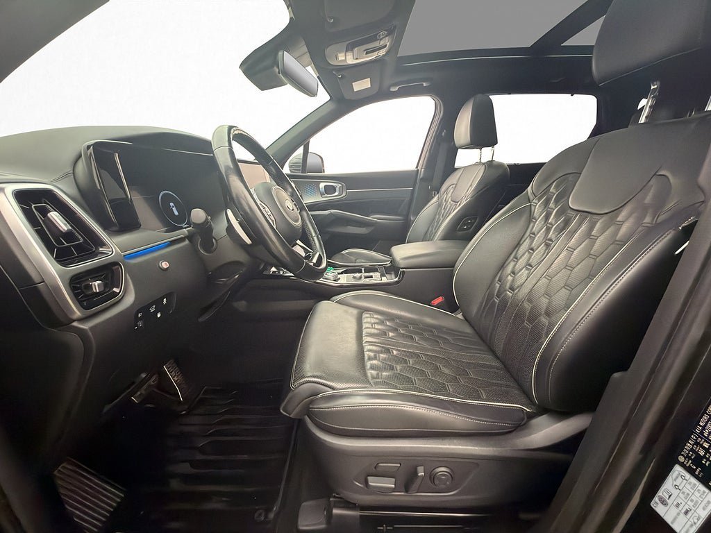 Vehicle Image 35