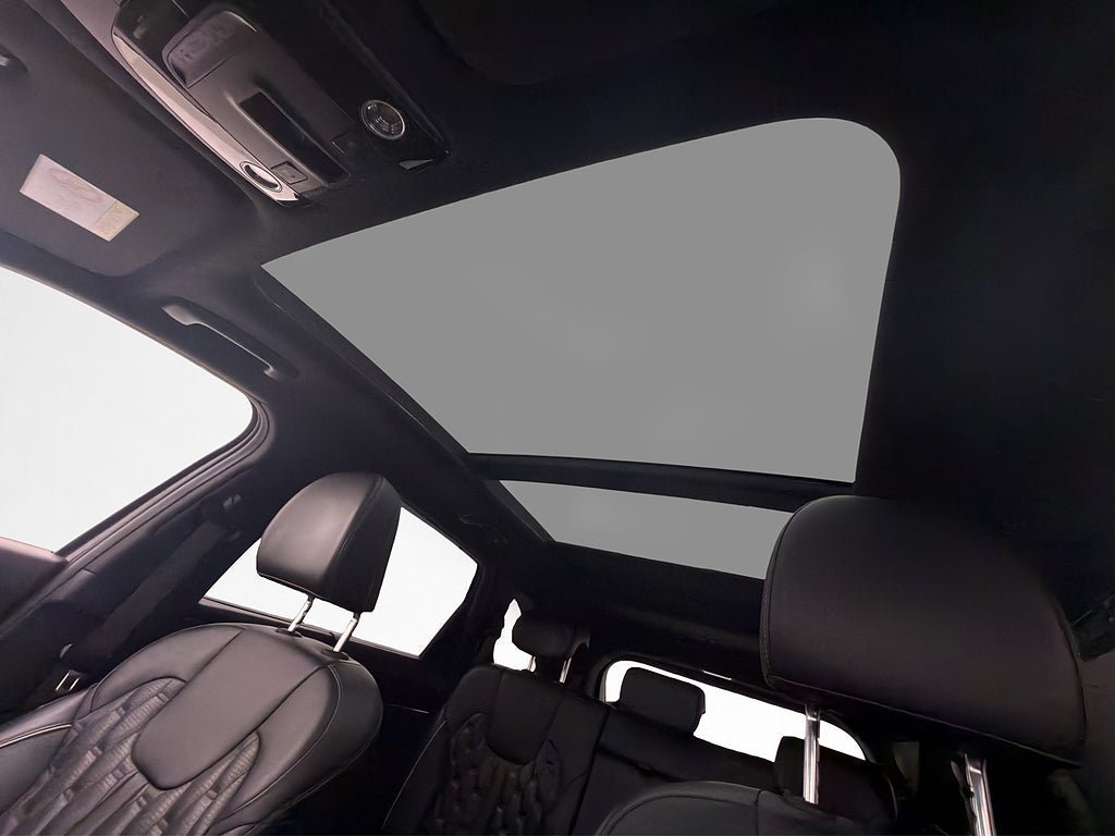 Vehicle Image 36