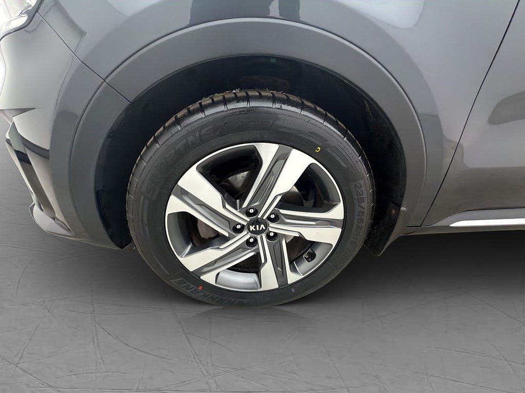 Vehicle Image 38