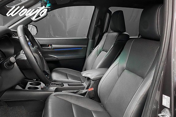 Vehicle Image 11