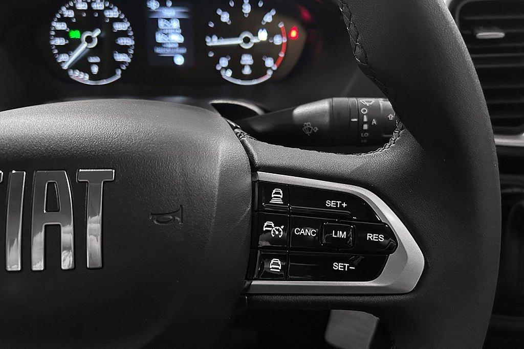 Vehicle Image 26
