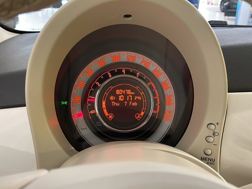 Vehicle Image 9