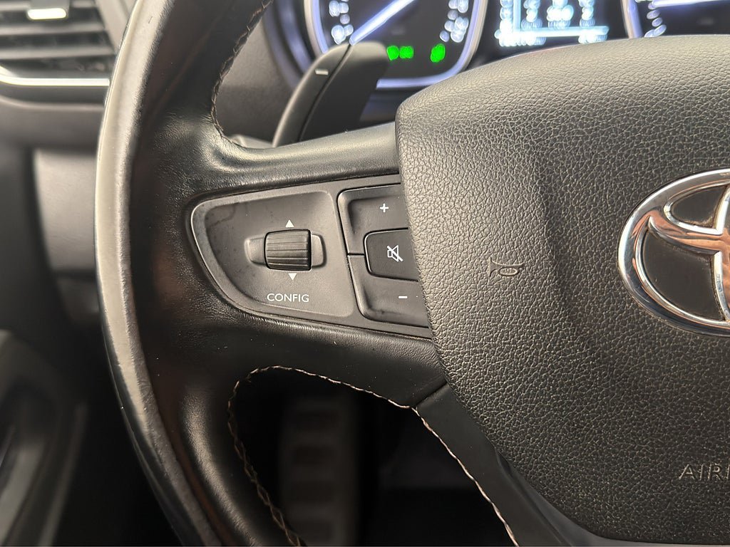 Vehicle Image 22