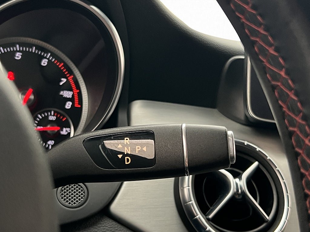 Vehicle Image 24