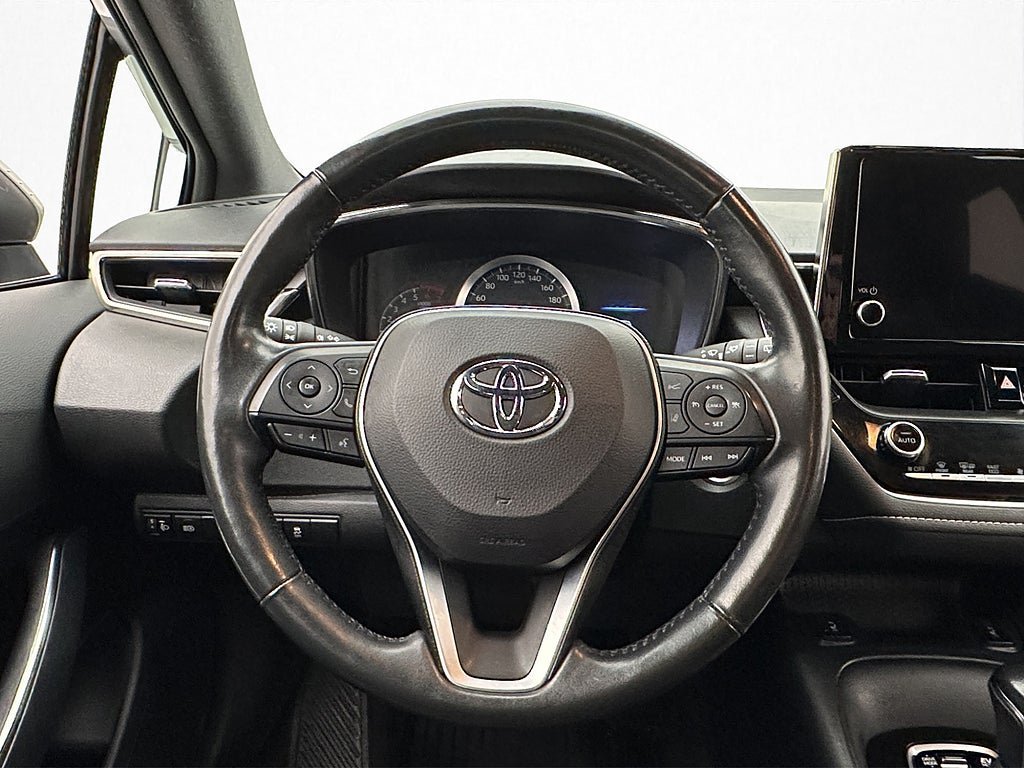 Vehicle Image 16
