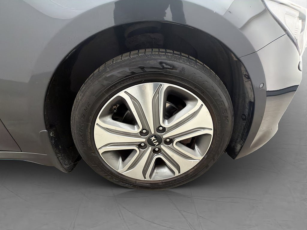 Vehicle Image 33