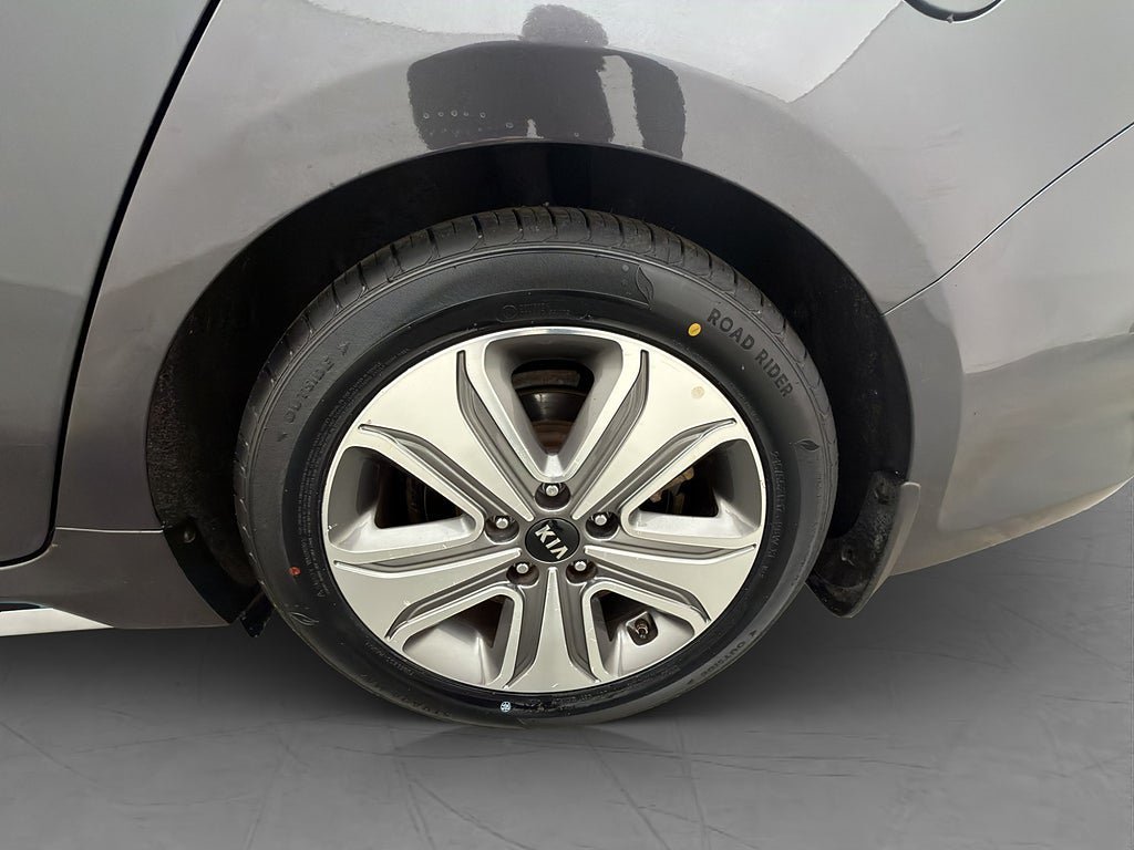 Vehicle Image 35