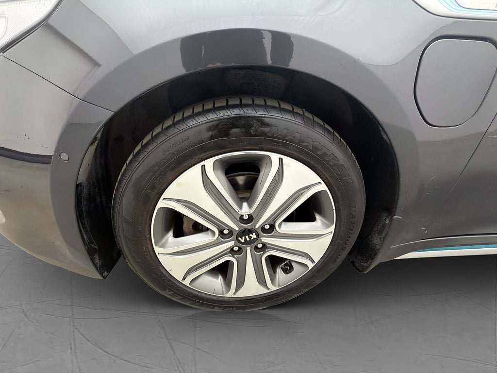 Vehicle Image 36