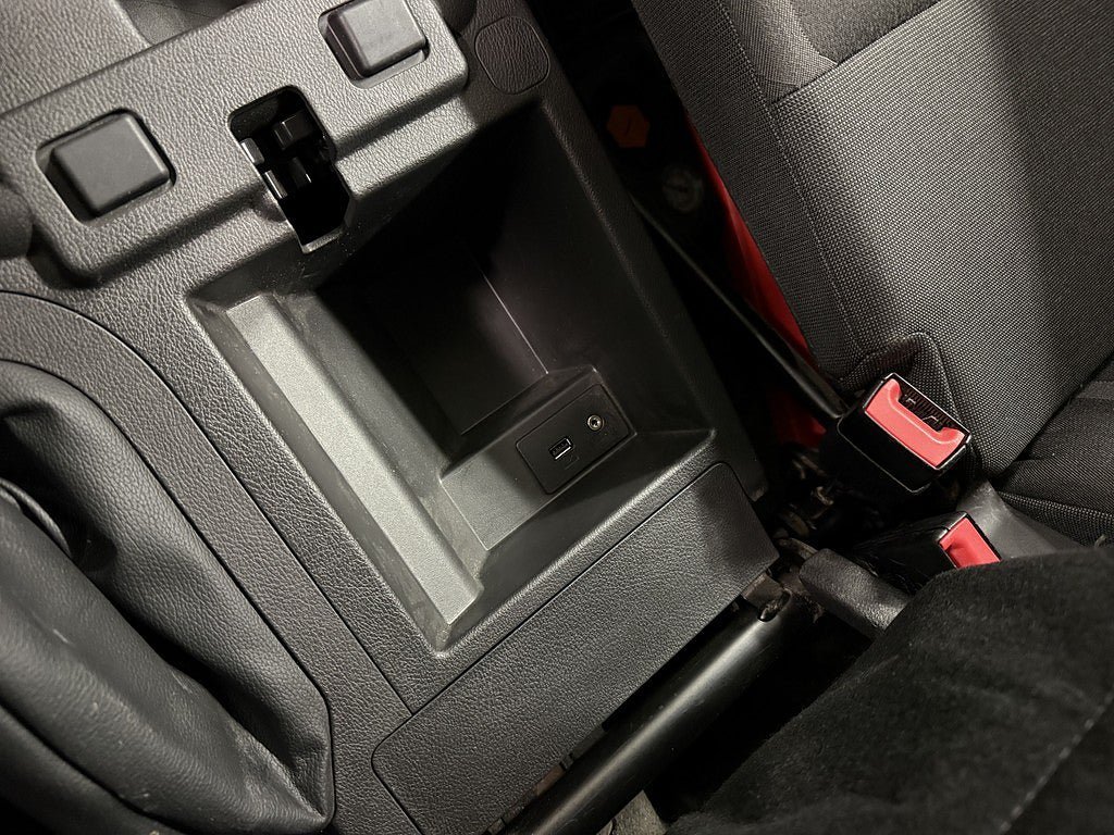 Vehicle Image 17
