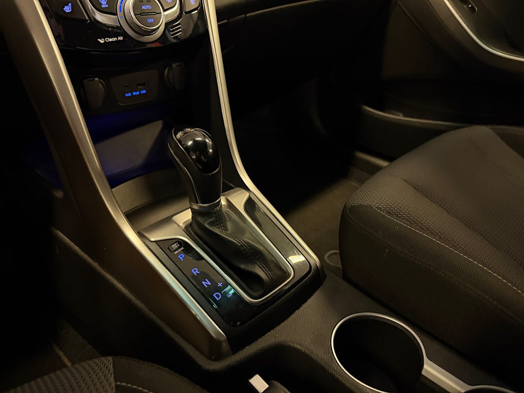 Vehicle Image 11