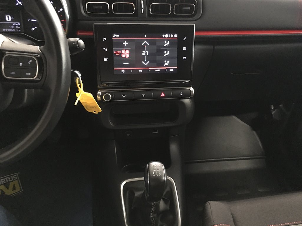 Vehicle Image 10