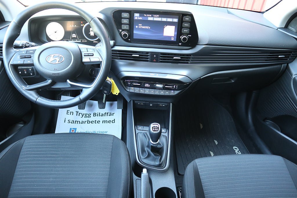 Vehicle Image 11