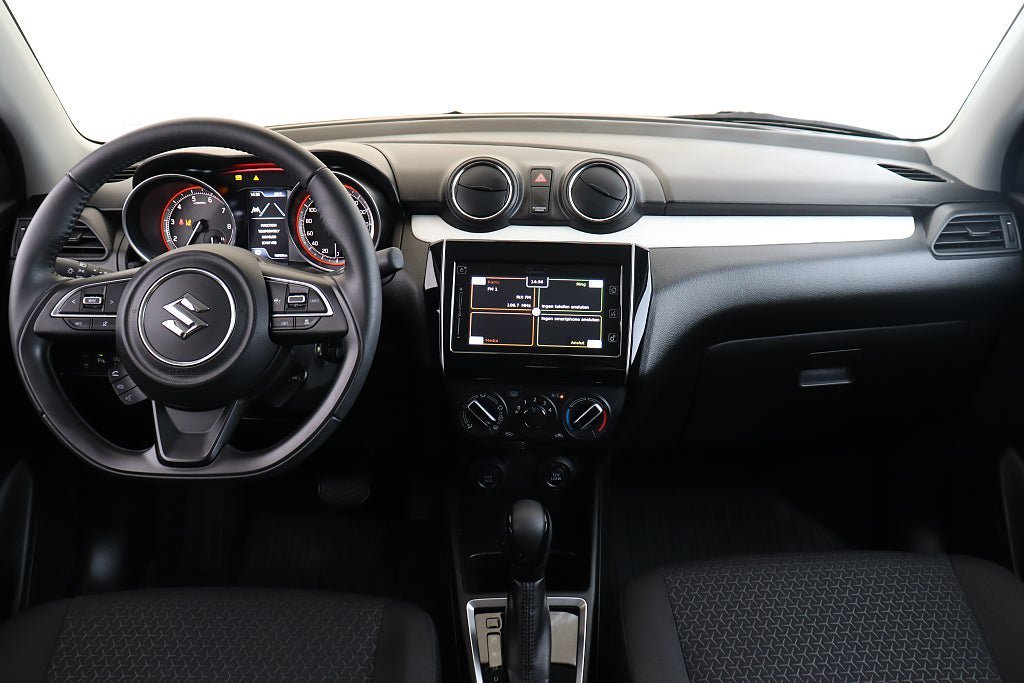 Vehicle Image 8