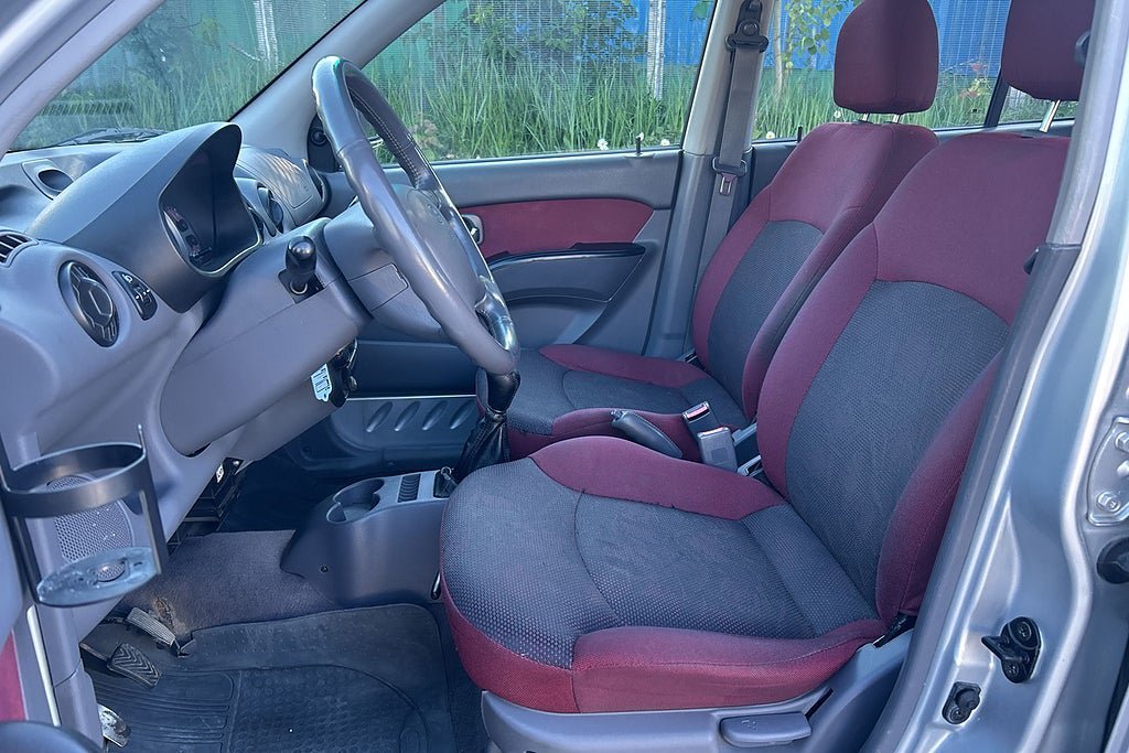 Vehicle Image 10