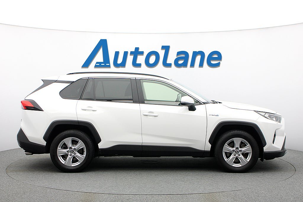 Vehicle Image 10