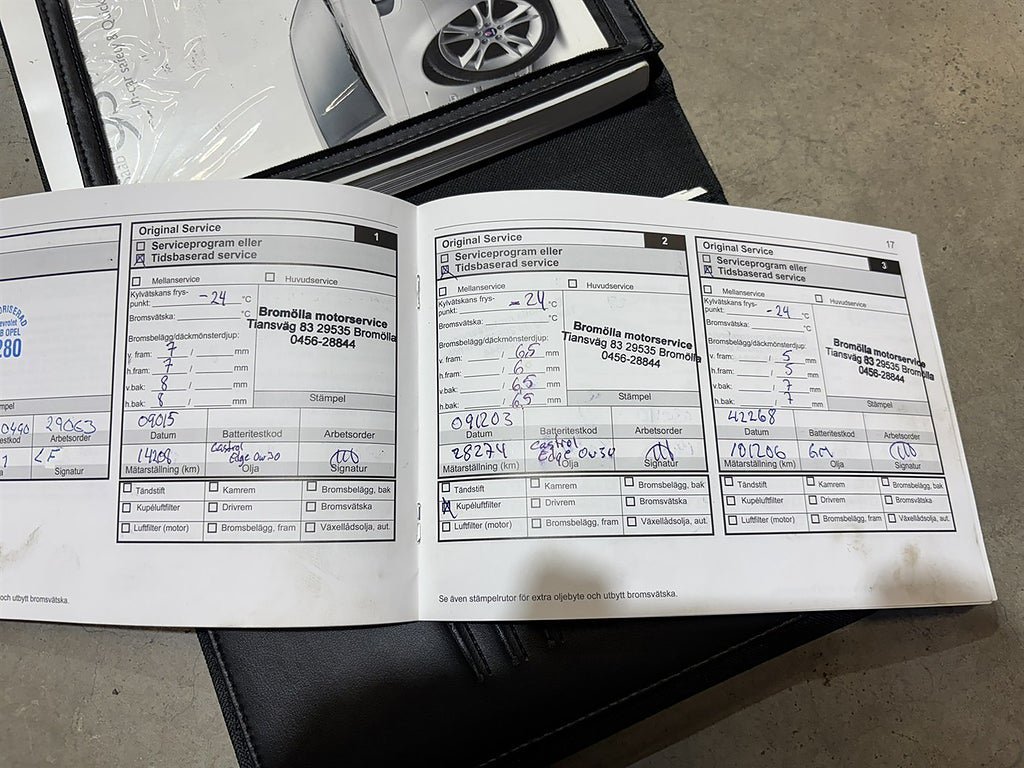 Vehicle Image 19