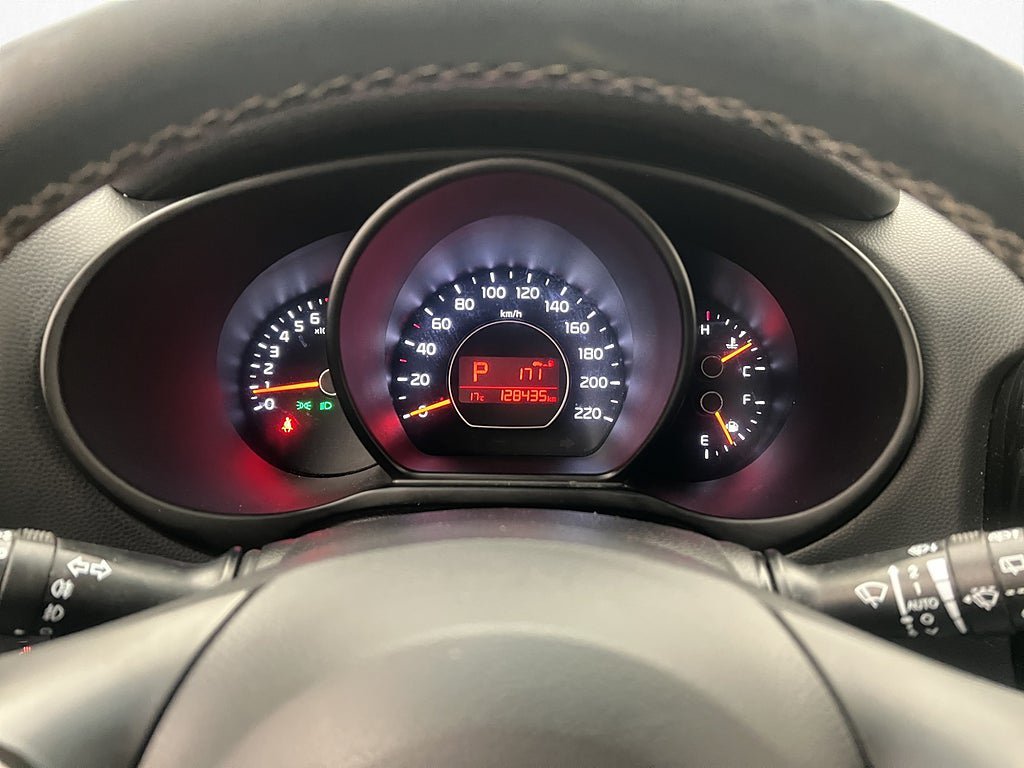 Vehicle Image 17