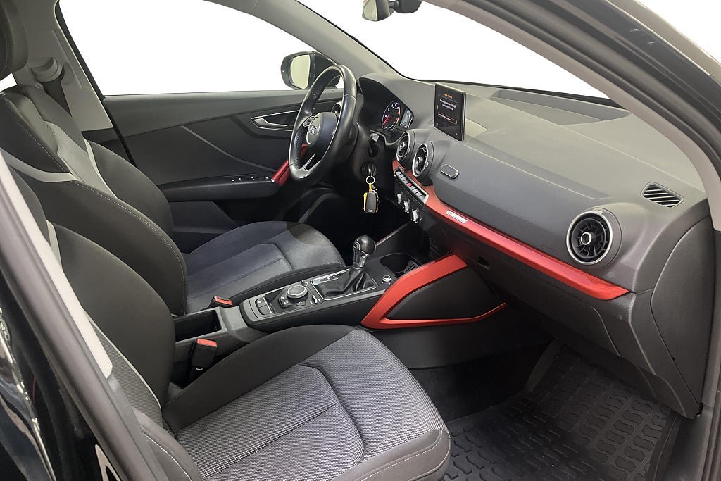 Vehicle Image 15