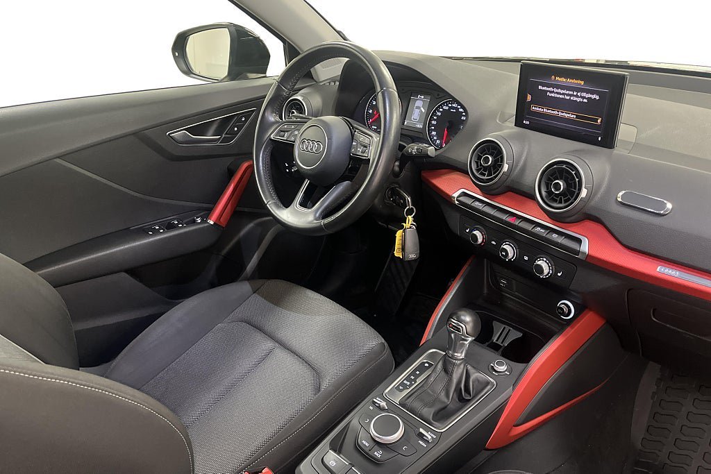 Vehicle Image 16
