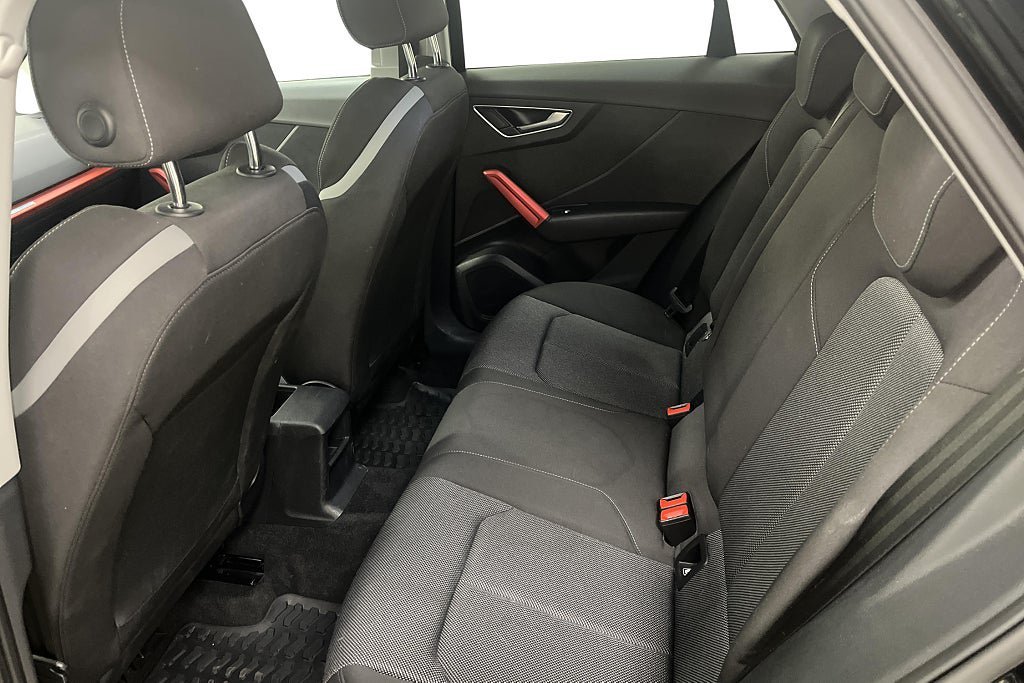 Vehicle Image 17