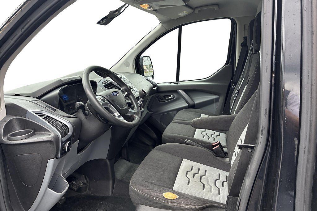 Vehicle Image 13