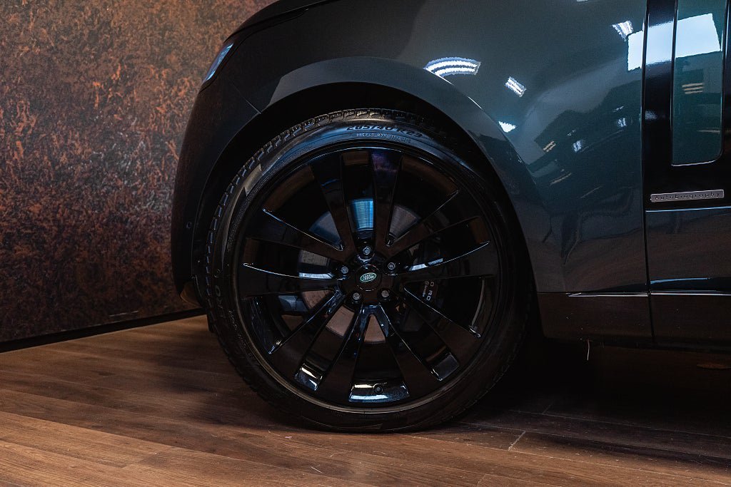 Vehicle Image 9
