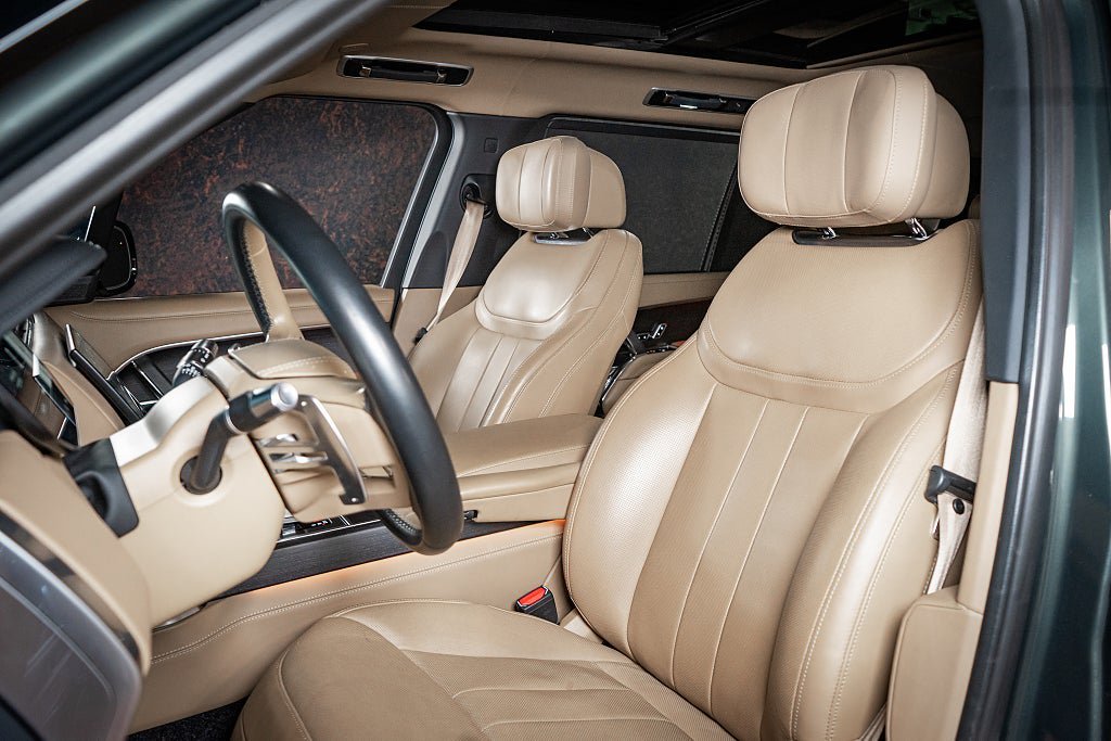 Vehicle Image 12