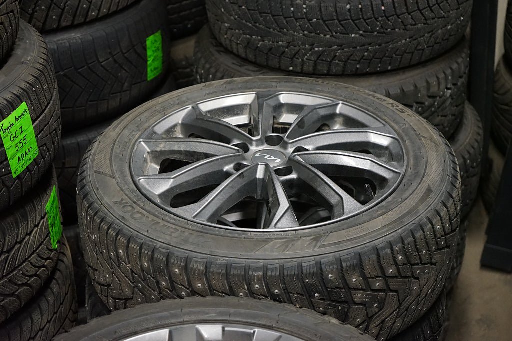 Vehicle Image 9