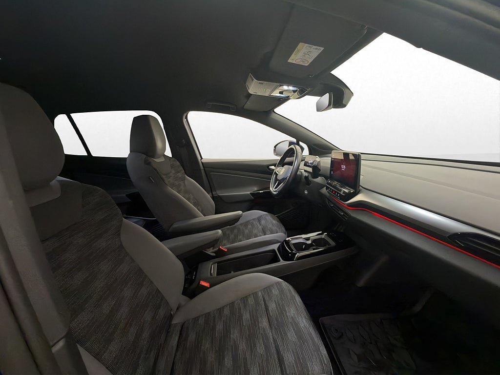 Vehicle Image 24