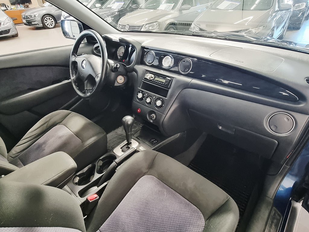 Vehicle Image 19