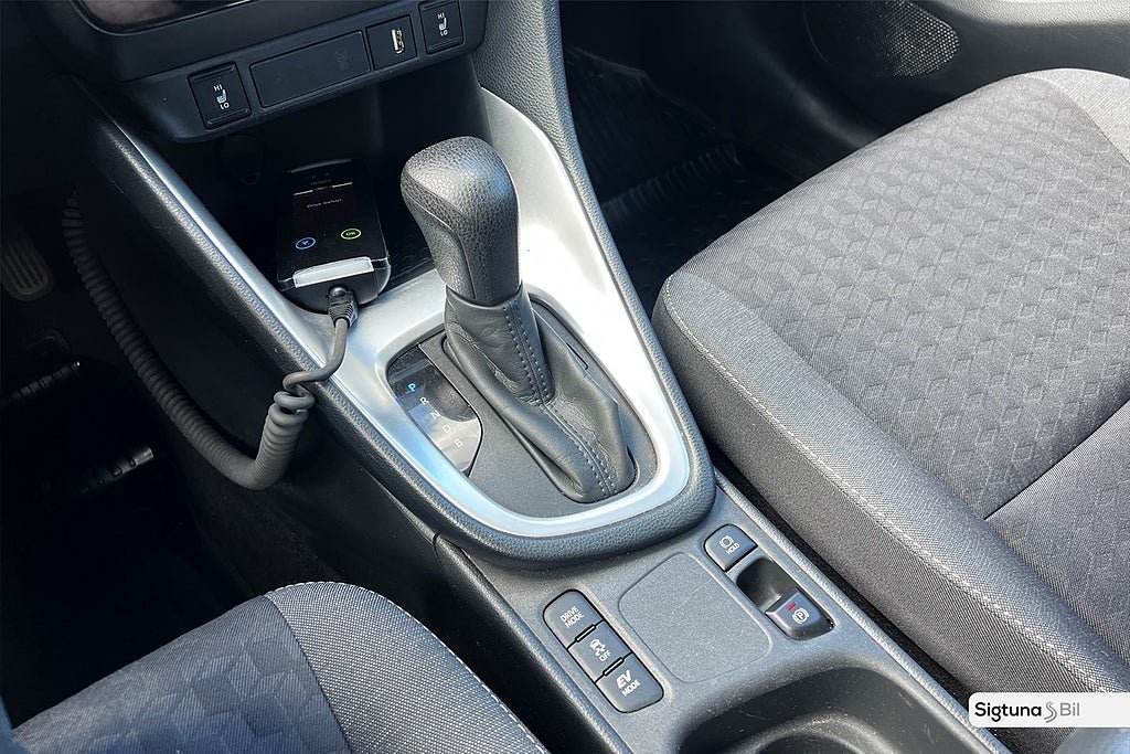 Vehicle Image 22