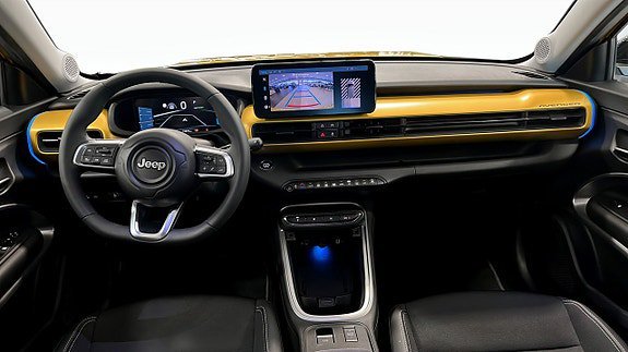 Vehicle Image 4
