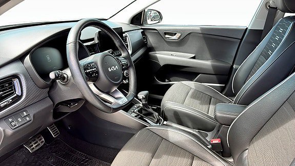 Vehicle Image 8