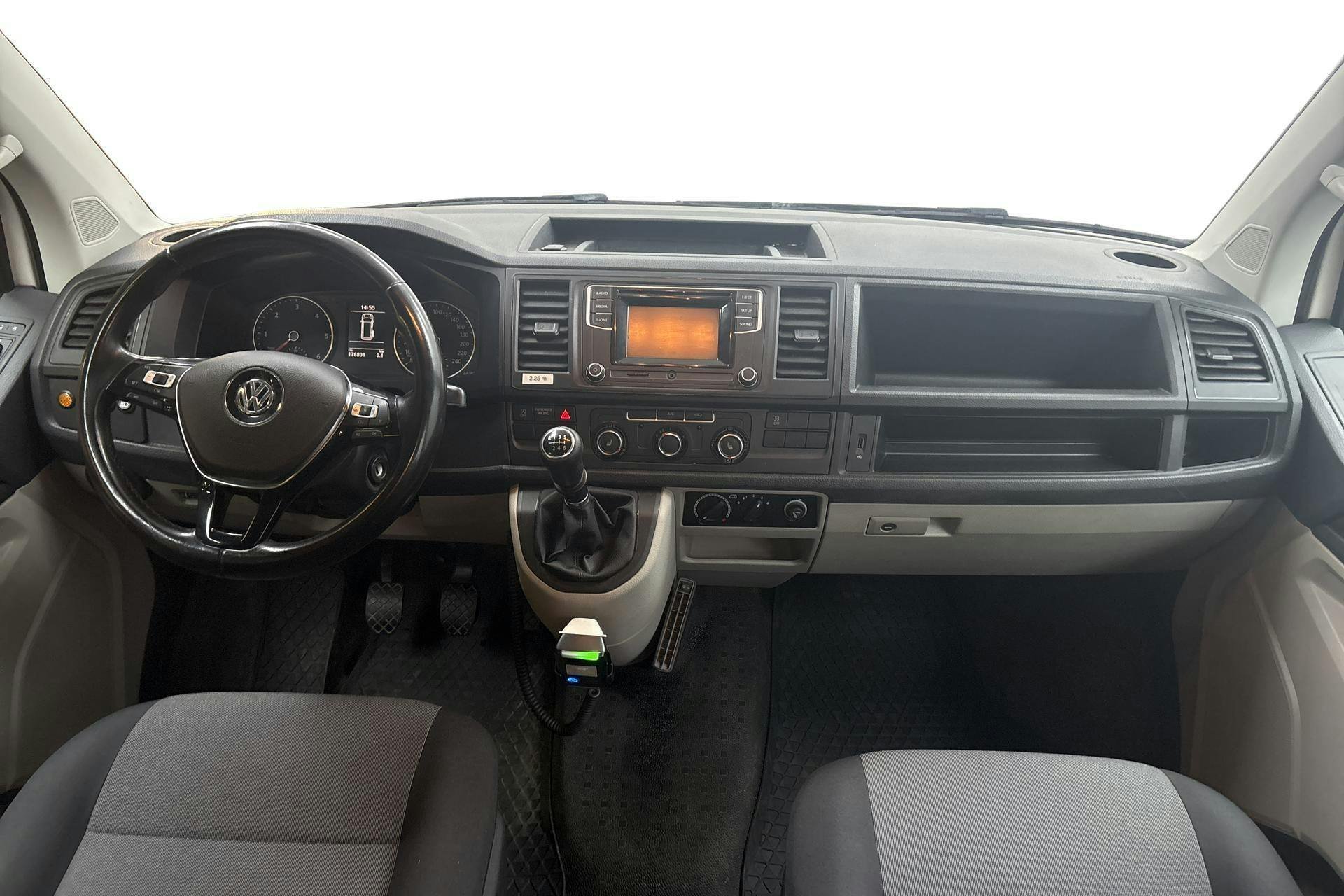 Vehicle Image 6