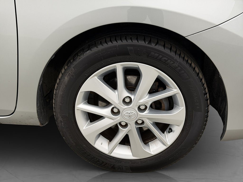 Vehicle Image 30