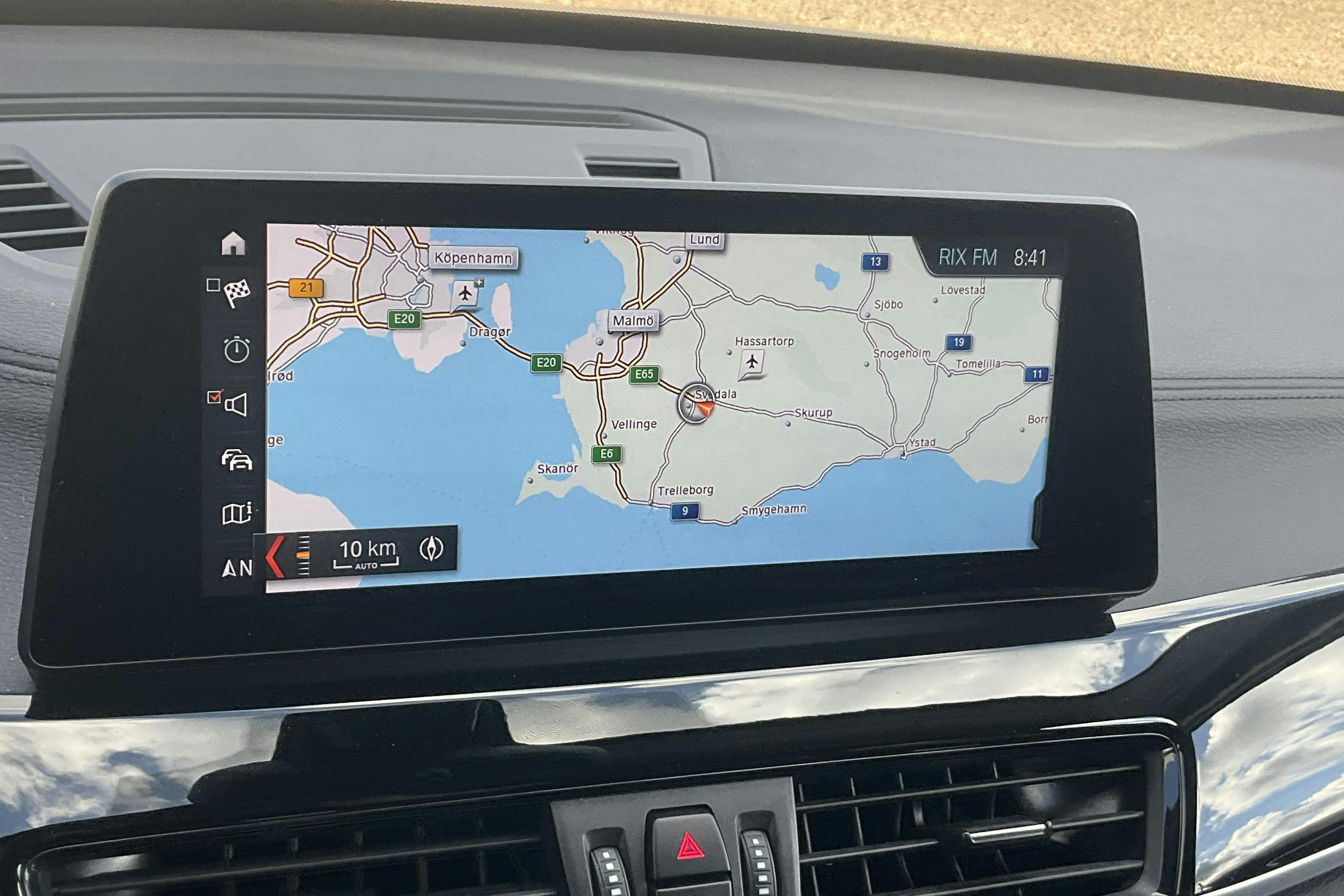 Vehicle Image 11