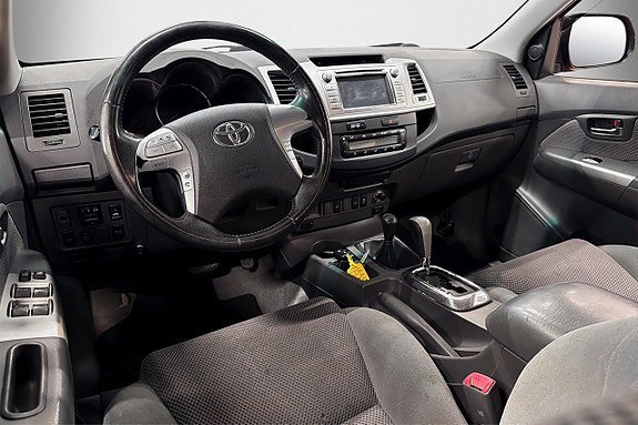 Vehicle Image 9