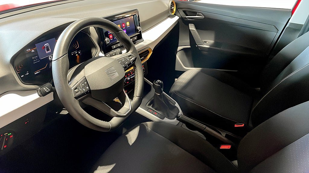 Vehicle Image 7