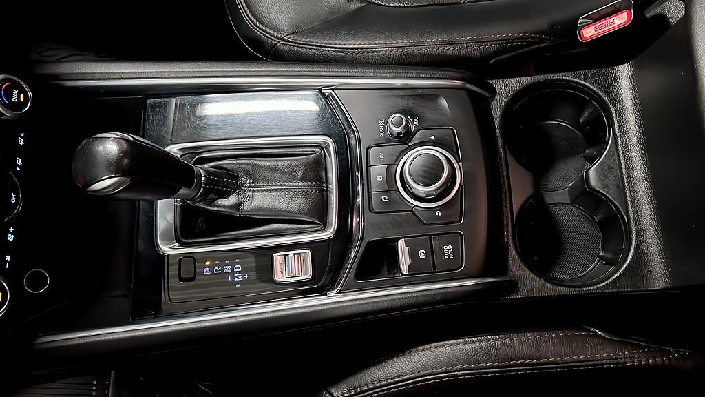 Vehicle Image 19
