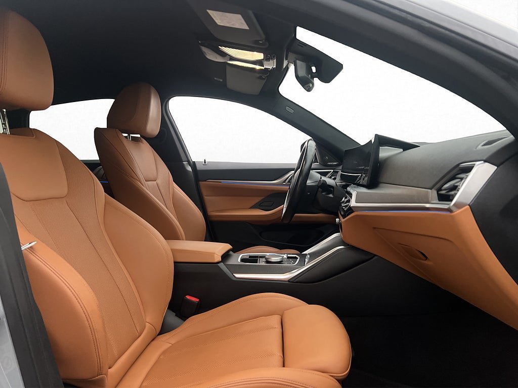 Vehicle Image 33