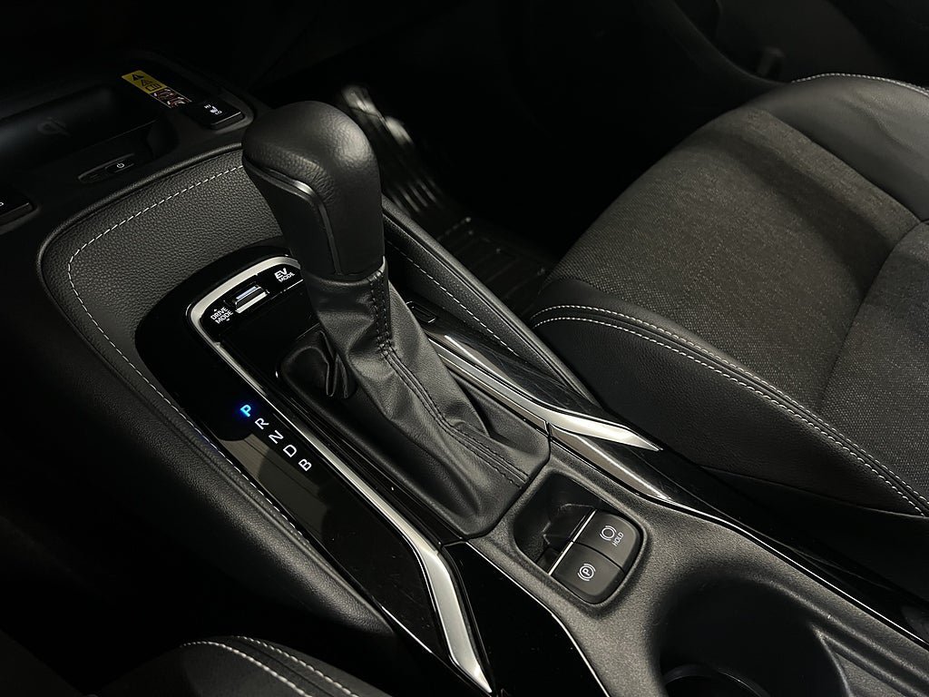 Vehicle Image 21