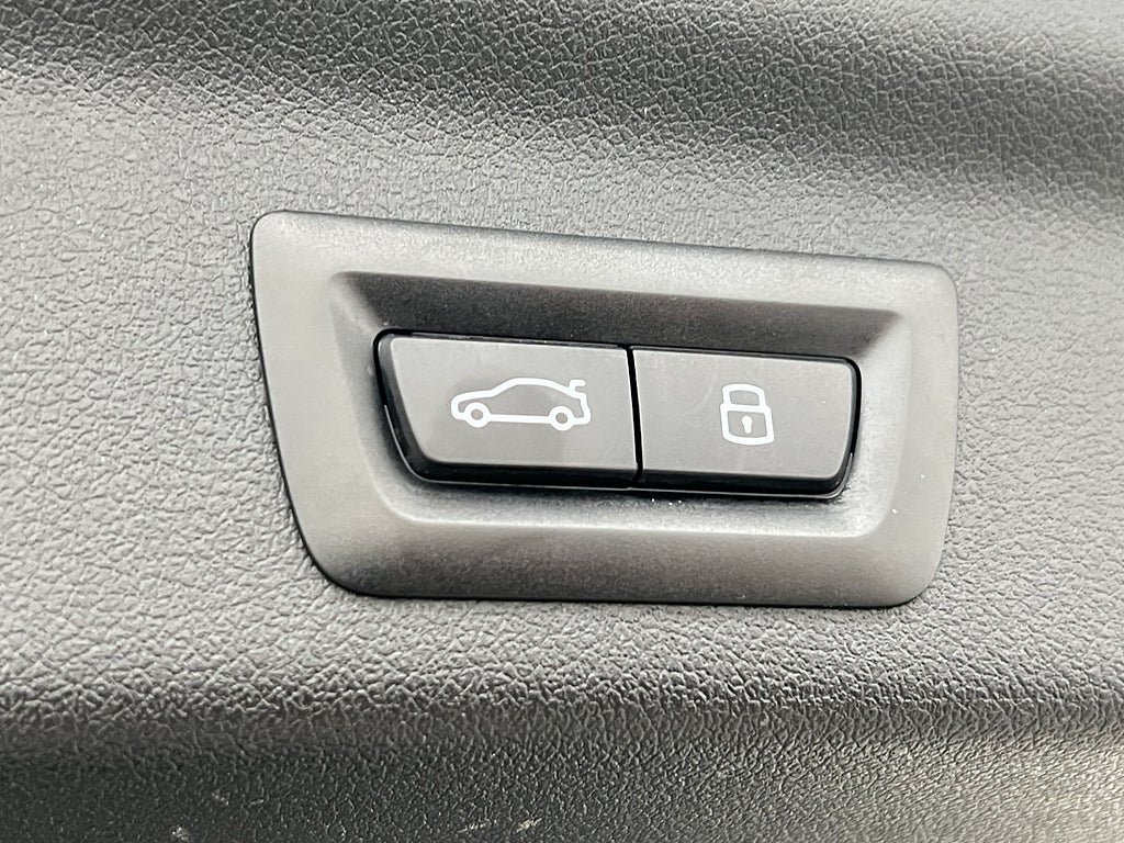 Vehicle Image 27