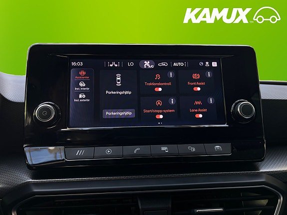 Vehicle Image 9
