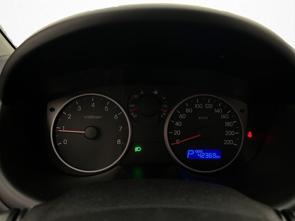 Vehicle Image 16