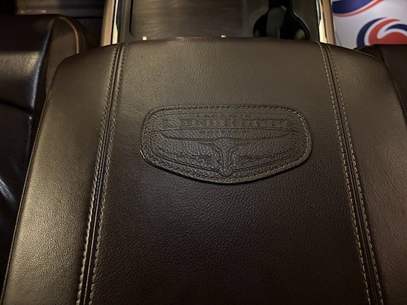 Vehicle Image 24