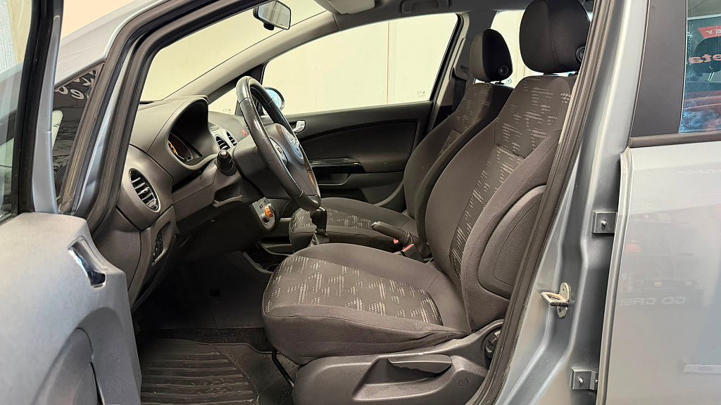 Vehicle Image 11