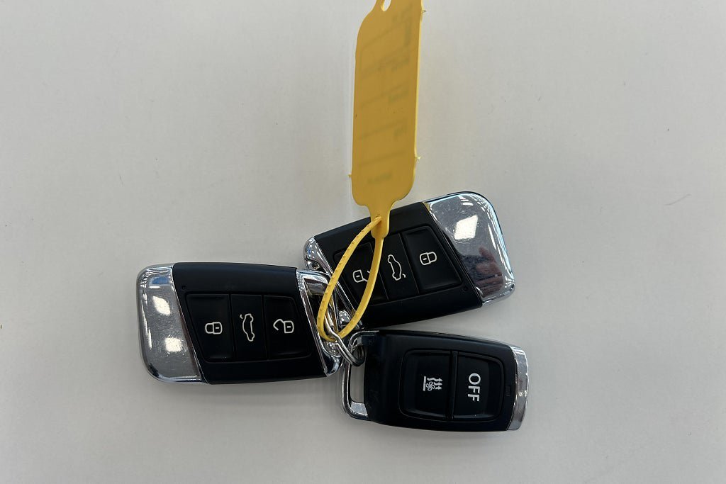Vehicle Image 25