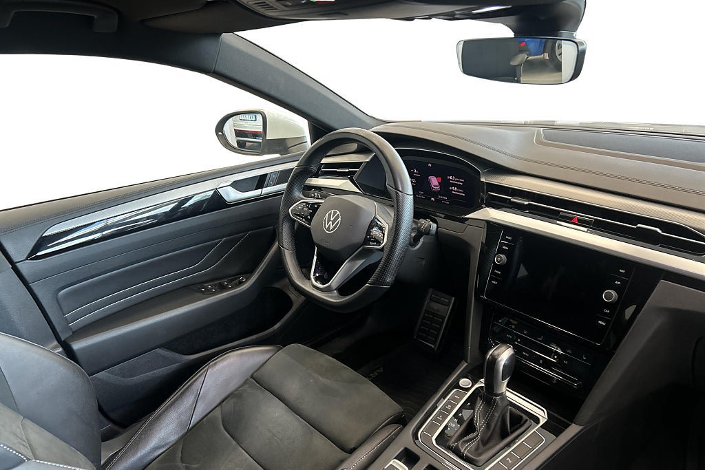 Vehicle Image 32