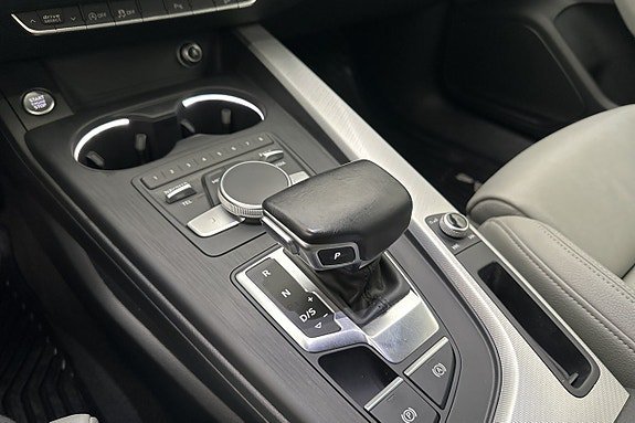 Vehicle Image 27